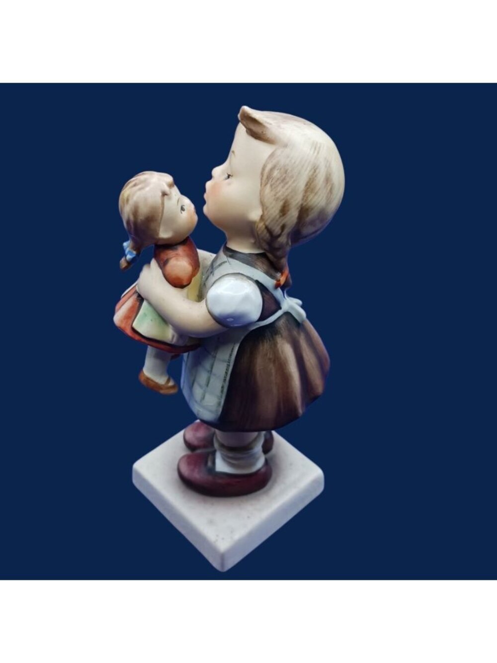 Hummel Goebel Vtg Figurine "Kiss Me" Girl With Doll "6"